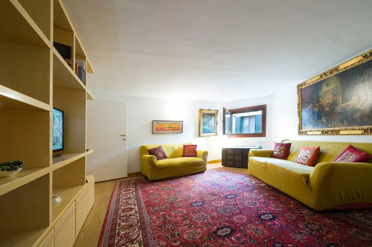 Apartment Heart Of Venice Italy